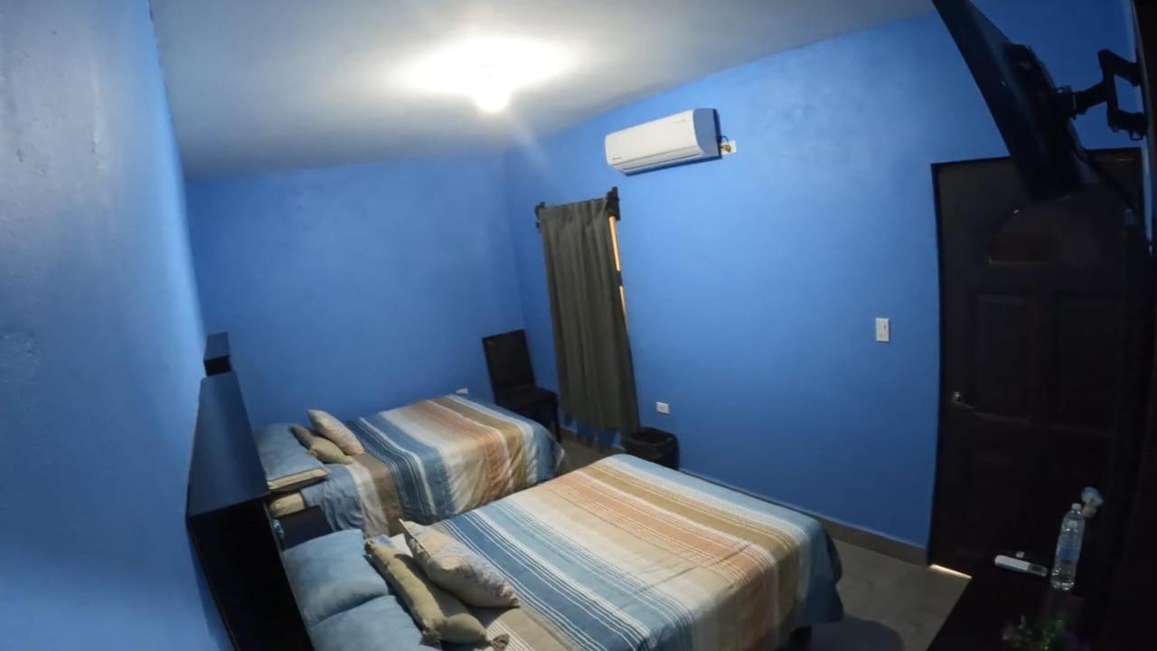 Hotel Prado'S Puerto San Carlos 外观 照片