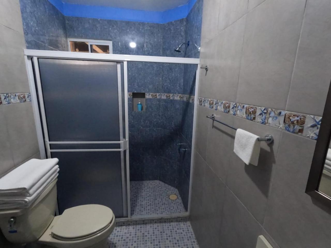 Hotel Prado'S Puerto San Carlos 外观 照片