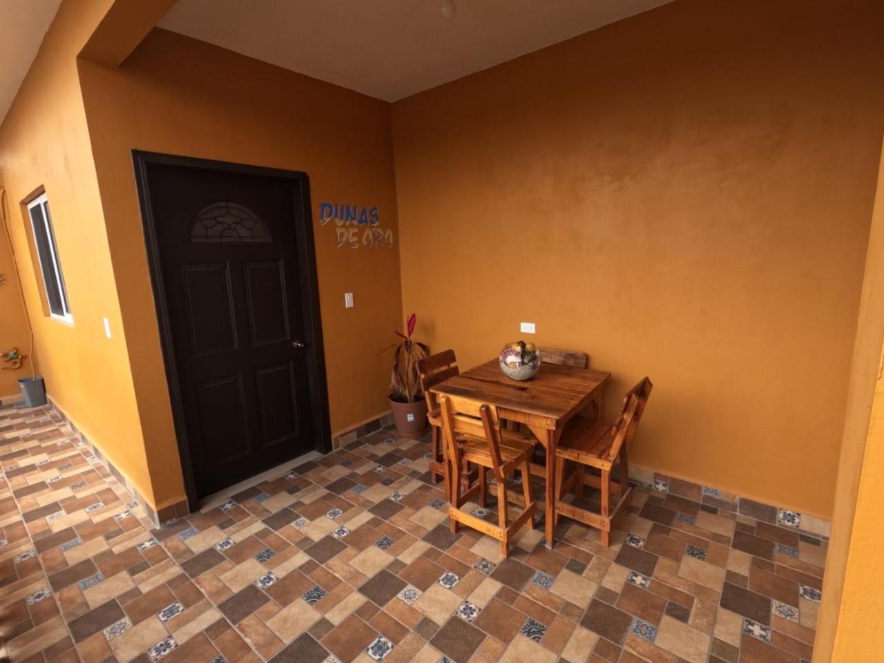Hotel Prado'S Puerto San Carlos 外观 照片