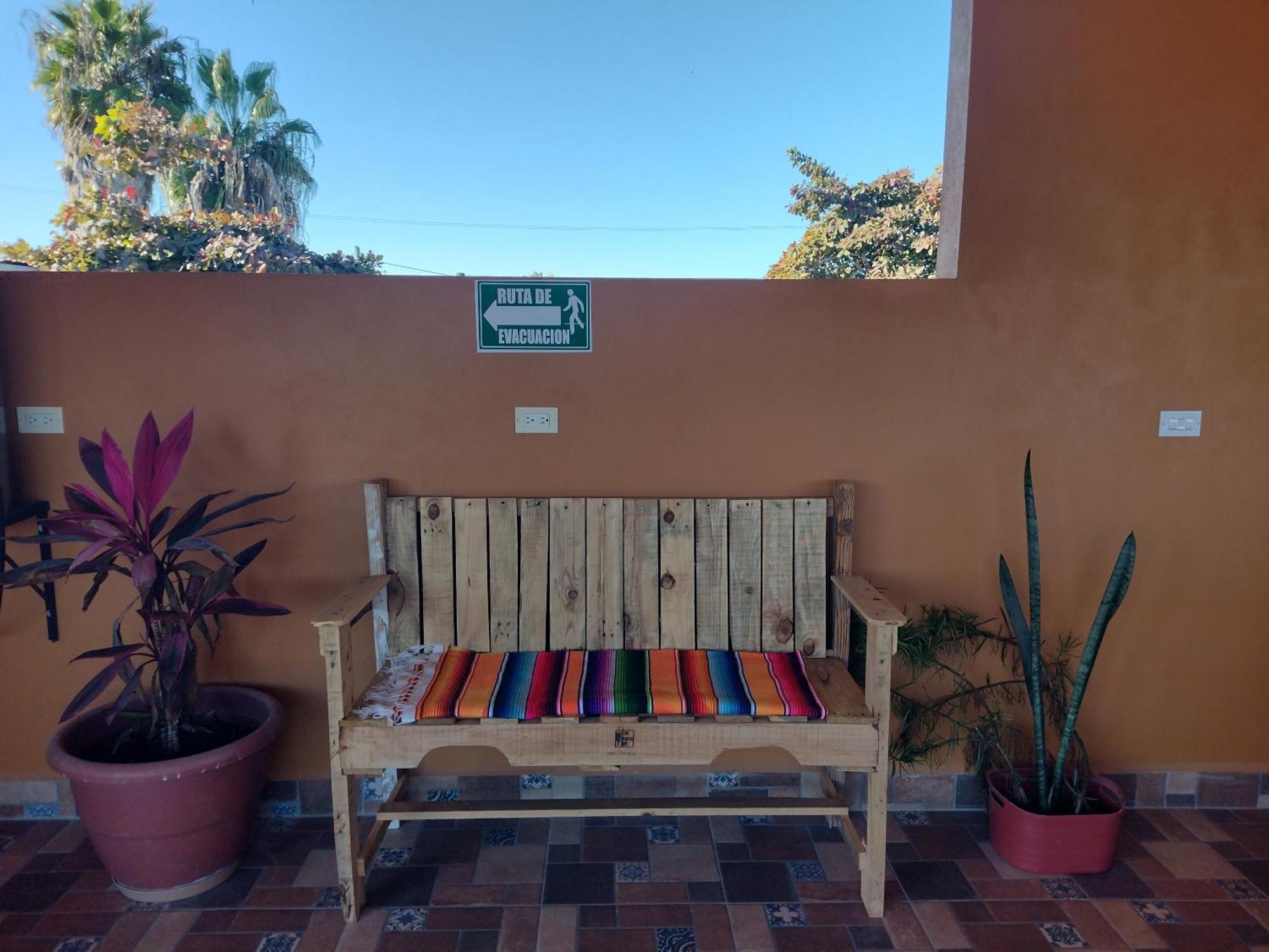 Hotel Prado'S Puerto San Carlos 外观 照片